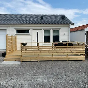 https://hjalmars-vag-mangnarp.hotel-malmo.com